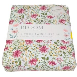 Bloom Pink and Green Floral Sheets Bedding Set